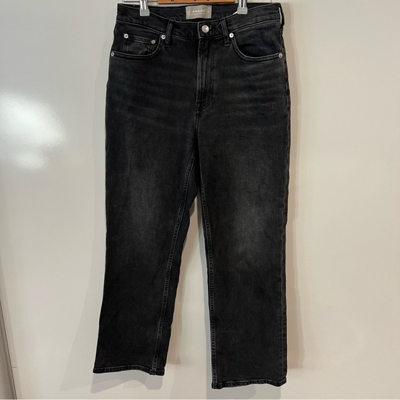 Everlane Cheeky Straight Jean Black - Picture 3 of 8